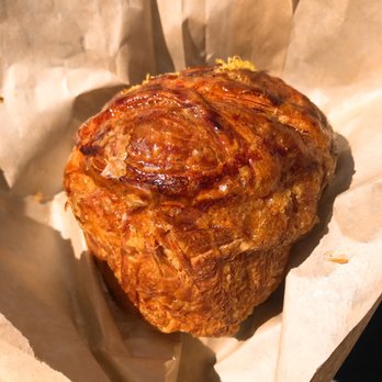 Jane The Bakery - Cardamom Lattice Bun - Bakeries Near Me - San Francisco, California