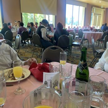 Almansor Court - Dining room - Caterers Near Me - Alhambra, California Almansor Court - Dining room - Caterers Near Me - Alhambra, California