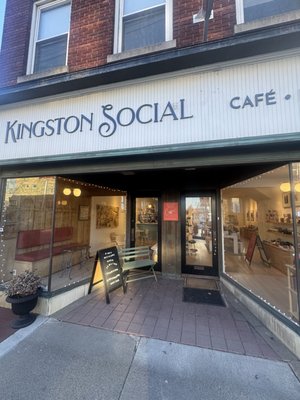 Kingston Social by null