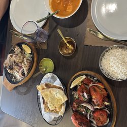 Curry Island Indian Kitchen - Tandoori Chicken, Galic Nan, Tikka Masala with Paneer