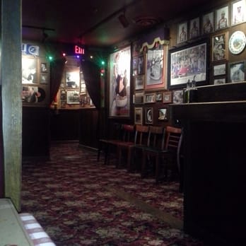 Buca di Beppo Italian Restaurant - Thattaway to bathrooms - Italian Near Me - Brea, California
