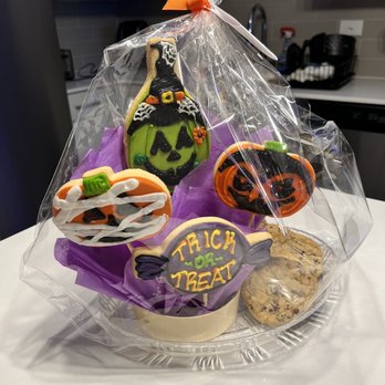 Cookies By Design - a basket of halloween cookies - Desserts Near Me - Plano, Texas Cookies By Design - a basket of halloween cookies - Desserts Near Me - Plano, Texas