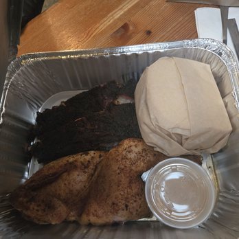 Podnah's Pit Barbecue - 1/2 chicken, 2 ribs, pulled pork sandwich - Barbeque Near Me - Portland, Oregon Podnah's Pit Barbecue - 1/2 chicken, 2 ribs, pulled pork sandwich - Barbeque Near Me - Portland, Oregon