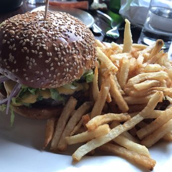 The Smith - Great burger - New American Near Me - New York, New York