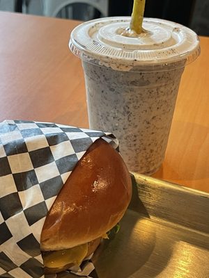 Malibu's Burgers - Oakland by null