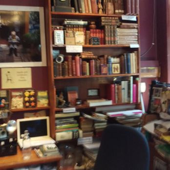 Sappho Books Cafe &  Bar - Wine Bars Near Me - Glebe, NSW