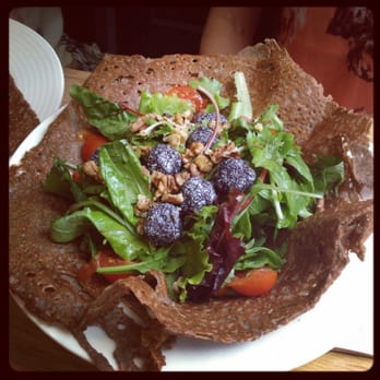 Galette Café - Goat cheese and poppyseed salad - Creperies Near Me - Paris, 75 Galette Café - Goat cheese and poppyseed salad - Creperies Near Me - Paris, 75
