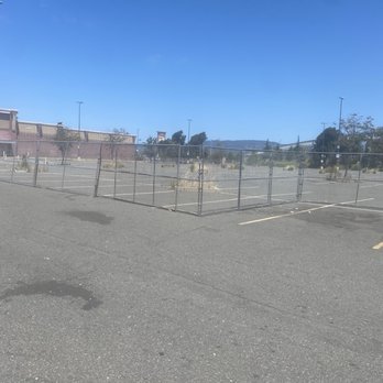 Smashville Burger - Most of parking lot cordoned off. - Burgers Near Me - Oakland, California Smashville Burger - Most of parking lot cordoned off. - Burgers Near Me - Oakland, California
