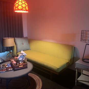 Lone Star Court, Valencia Hotel Collection - Little couch and munchies - Hotels Near Me - Austin, Texas Lone Star Court, Valencia Hotel Collection - Little couch and munchies - Hotels Near Me - Austin, Texas