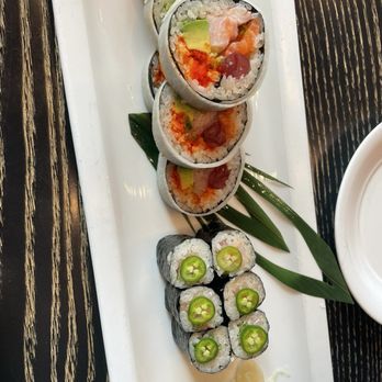 Nobu Chicago - Yellowtail Jalapeño Roll Chef's Sushi Selection - Japanese Near Me - Chicago, Illinois