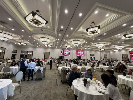 140 W Valley Blvd by null