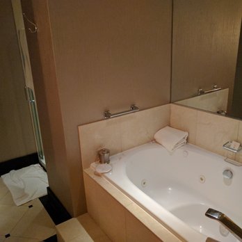Kimpton Hotel Marlowe - Jacuzzi - Hotels Near Me - Cambridge, Massachusetts Kimpton Hotel Marlowe - Jacuzzi - Hotels Near Me - Cambridge, Massachusetts