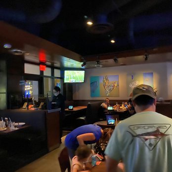 Yard House - Bars Near Me - Hallandale Beach, Florida