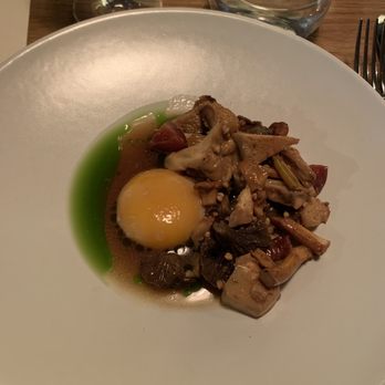 Barra - Mushrooms and egg - Wine Bars Near Me - Berlin, BE Barra - Mushrooms and egg - Wine Bars Near Me - Berlin, BE