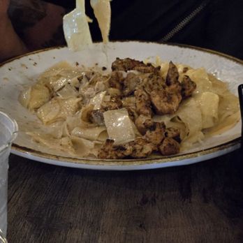 Skipper's Dockside - Blackened chicken with Alfredo - Seafood Near Me - Key Largo, Florida