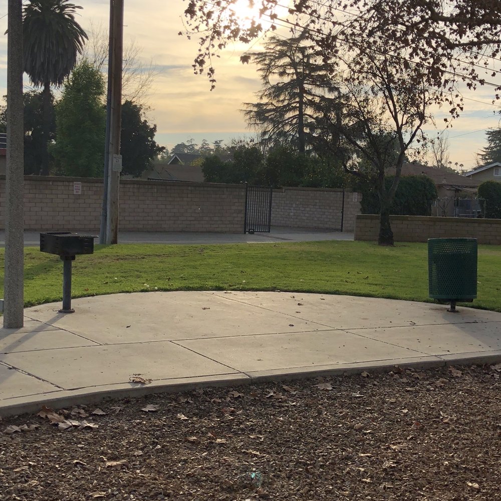 Lincoln Park - A bbq area and trash can. Their was a table but they haven't replace it. - Parks Near Me - La Verne, California Lincoln Park - A bbq area and trash can. Their was a table but they haven't replace it. - Parks Near Me - La Verne, California