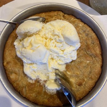 Toppers Pizza Place - Mac Nut Pizookie - Pizza Near Me - Oxnard, California