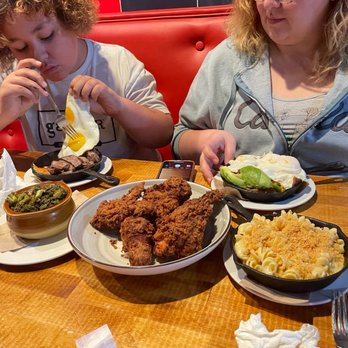 Jojo's - Egg skillets, fried chicken family meal - Diners Near Me - Omaha, Nebraska