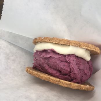 Peace Pie - Berry mix ice cream sandwich with vanilla mousse inbetween - Desserts Near Me - Charleston, South Carolina Peace Pie - Berry mix ice cream sandwich with vanilla mousse inbetween - Desserts Near Me - Charleston, South Carolina