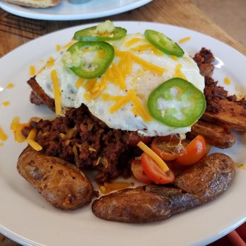 Mour Cocina | Bodega - Solo delicious. Chorizo was greasy but what good chorizo is not greasy? Eggs were cooked perfect and fresh jalapenos! - Wine Bars Near Me - Austin, Texas
