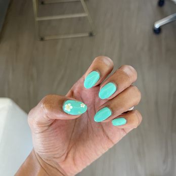 Wonder Nails - Gel Nails with flower design by Flower - Nail Salons Near Me - Los Angeles, California Wonder Nails - Gel Nails with flower design by Flower - Nail Salons Near Me - Los Angeles, California