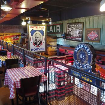 Portillo's Roseville - Salad Near Me - Roseville, Minnesota Portillo's Roseville - Salad Near Me - Roseville, Minnesota