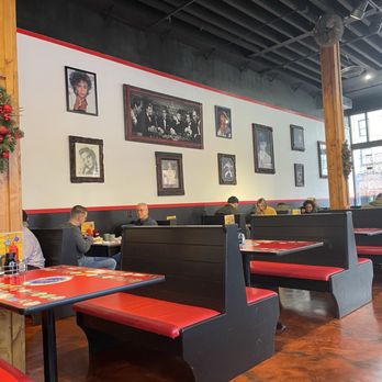 No Frills Diner on 25th - Dining area and wall decoration - Diners Near Me - Ogden, Utah No Frills Diner on 25th - Dining area and wall decoration - Diners Near Me - Ogden, Utah