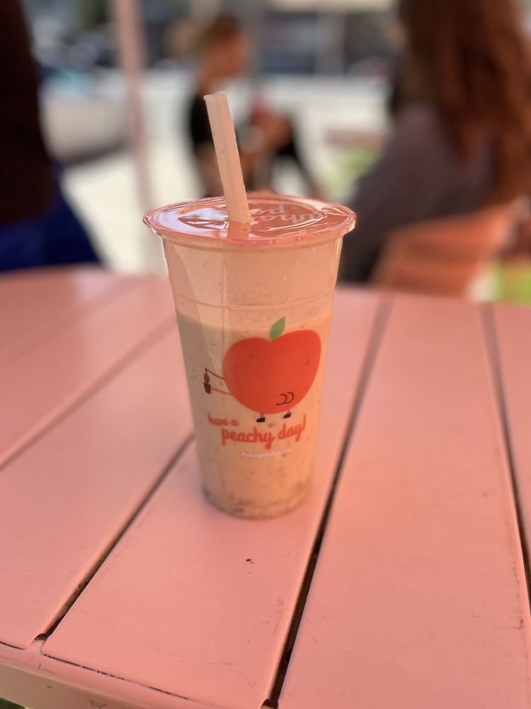 WHATA PEACH 256 Photos & 226 Reviews 11055 Ventura Blvd, Studio