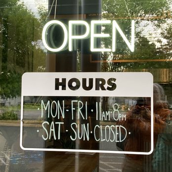 Bistro 23 - Hours - New American Near Me - Portland, Oregon