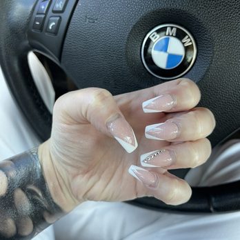 Ali'i Nails & Lash Bar - Nail Salons Near Me - Kapolei, Hawaii