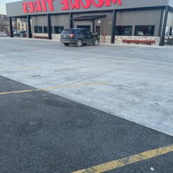 Moore Tires - Tires, oil changes, alignments, auto repair.