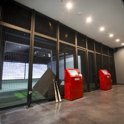 Olympic Golf Zone - Batting cages. Try to hit a homerun, it's not easy...
