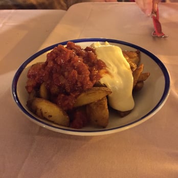 Ca la Nuri Platja - Potato starter - Mediterranean Near Me - Barcelona, B