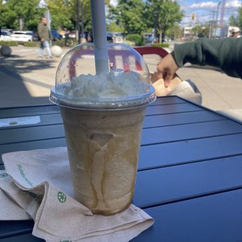 Dario Caffe - Banoffee Pie Frappe - Coffee & Tea Near Me - Surrey, British Columbia