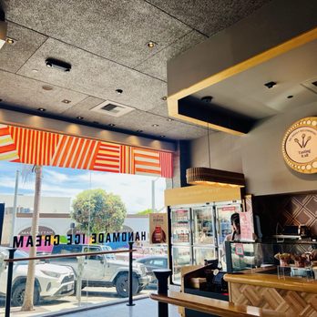 Salt & Straw - Ice Cream & Frozen Yogurt Near Me - Manhattan Beach, California Salt & Straw - Ice Cream & Frozen Yogurt Near Me - Manhattan Beach, California