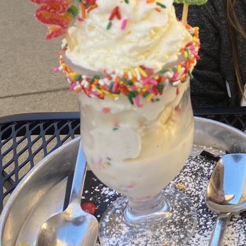 Toast - Birthday ice cream - Breakfast & Brunch Near Me - Temecula, California Toast - Birthday ice cream - Breakfast & Brunch Near Me - Temecula, California