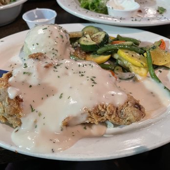 Press Box Grill - Country Fried Steak (Small) - Sports Bars Near Me - Dallas, Texas Press Box Grill - Country Fried Steak (Small) - Sports Bars Near Me - Dallas, Texas