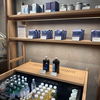 Blue Bottle Coffee - Downtown Berkeley - Coffee & Tea Near Me - Berkeley, California