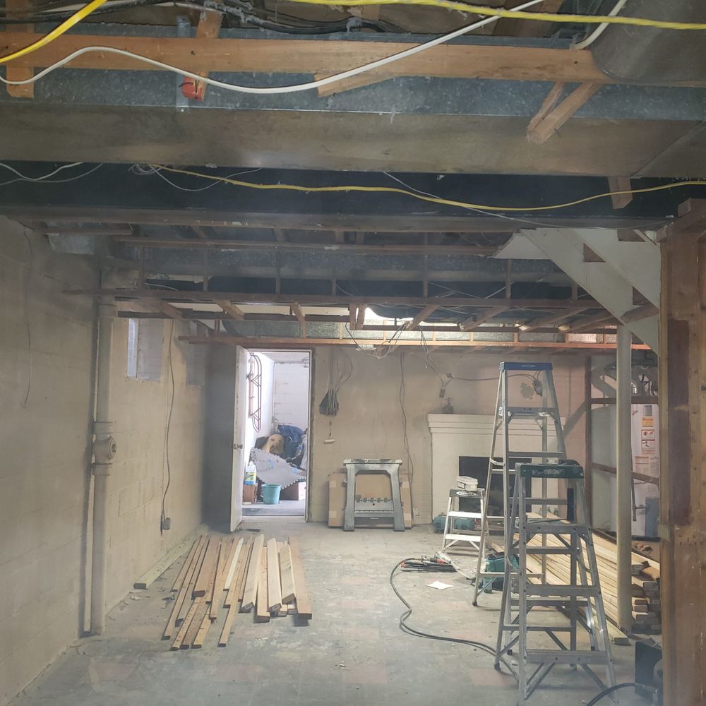 Slide of Mj & M Construction