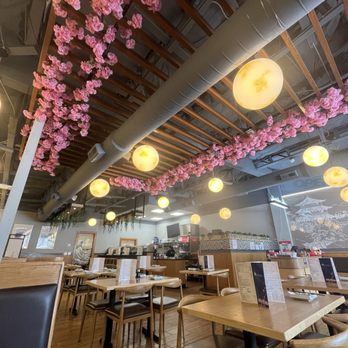 Sukihana - Decor - Ramen Near Me - Salt Lake City, Utah Sukihana - Decor - Ramen Near Me - Salt Lake City, Utah
