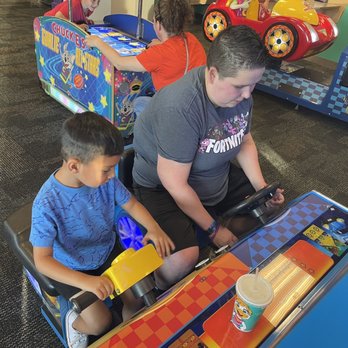 Chuck E. Cheese - Pizza Near Me - El Paso, Texas