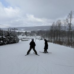 WOODS VALLEY SKI AREA - Slope