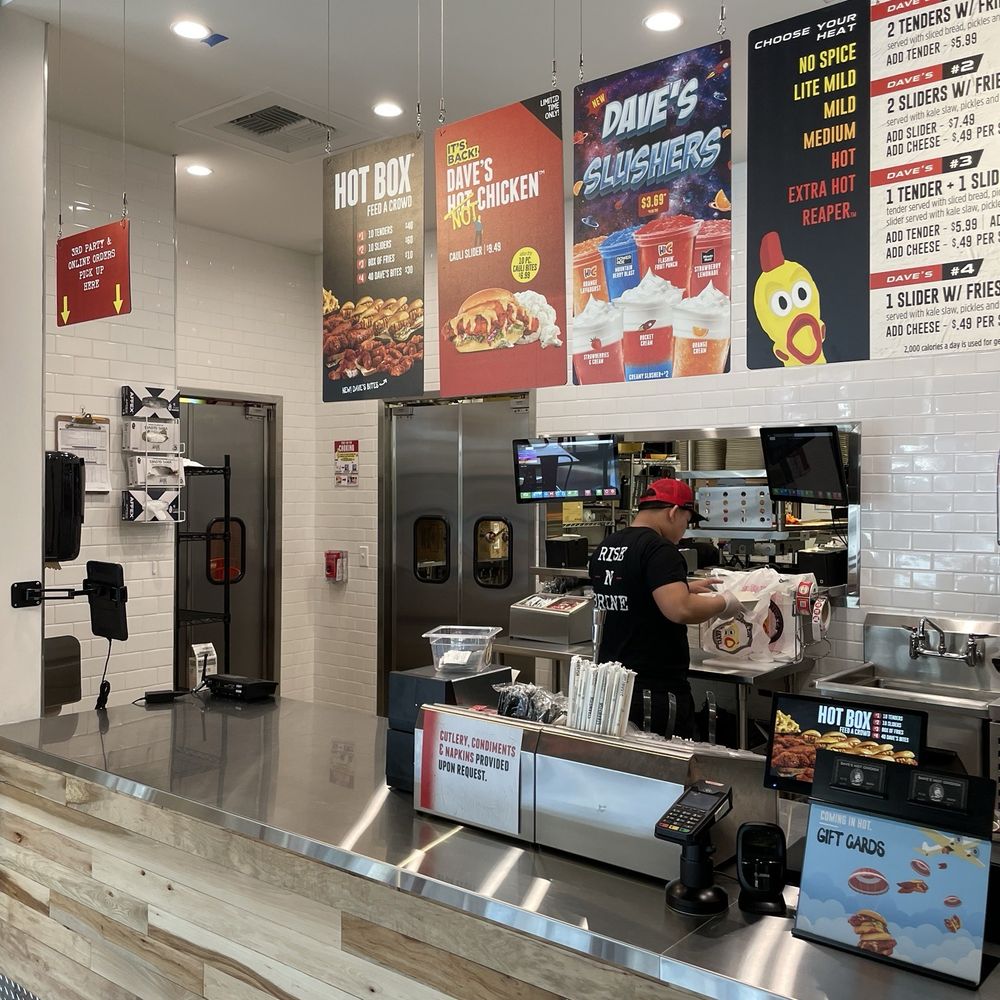 Dave's Hot Chicken - The counter - Chicken Shop Near Me - Fairfax, Virginia Dave's Hot Chicken - The counter - Chicken Shop Near Me - Fairfax, Virginia