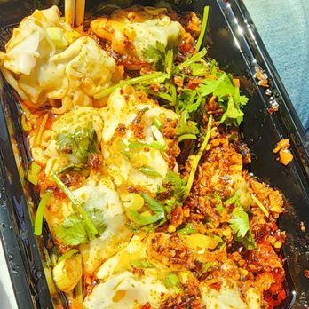 Formosan Restaurant - My fave dish, chili wontons - Chinese Near Me - Artesia, California Formosan Restaurant - My fave dish, chili wontons - Chinese Near Me - Artesia, California