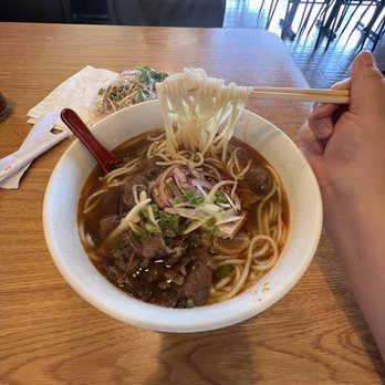 Bun Bo Hue Co Do 2 - BB1 Large. @ericeatsagain on IG - Vietnamese Near Me - Houston, Texas