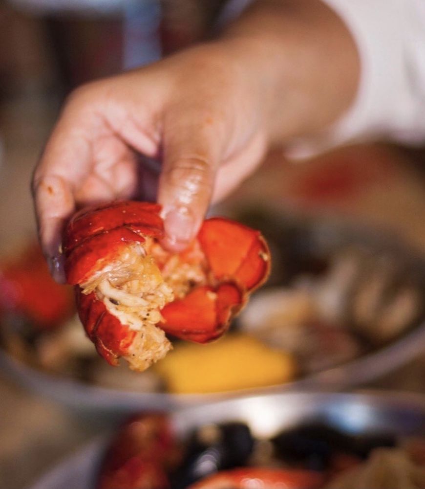 SEAFOOD LEGEND Updated August 2024 40 Photos & 25 Reviews 5461