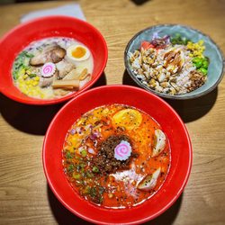 ISOISO Ramen - Shoyu / IsoIso / Chicken Bowl