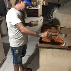 Pizzeria El Vesuvio - Ask for Tony