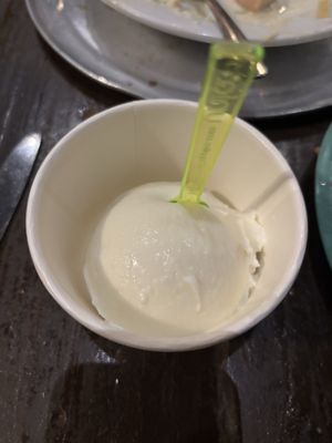 Papa Lennon's by null