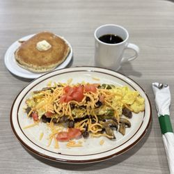 The Flagler Restaurant - Vegetable omelette with beef
